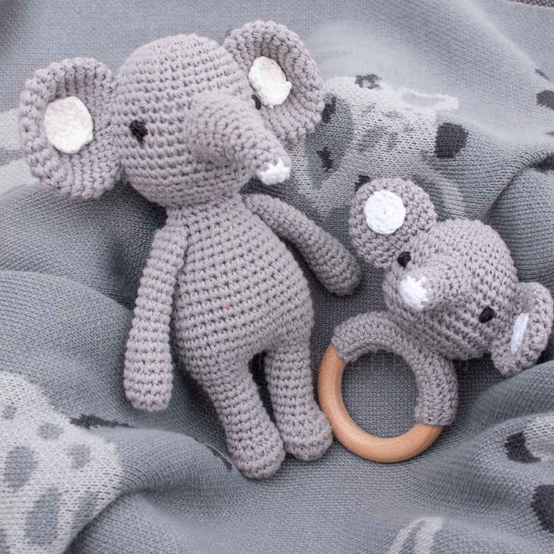 Knitted animal dolls finished products pure handmade