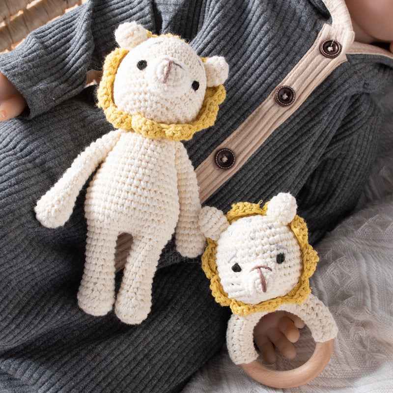 Knitted animal dolls finished products pure handmade