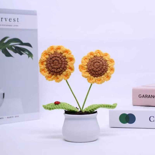 Handmade Crochet Wool Flower Mini Potted Plant Weaving finished product