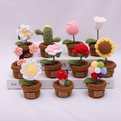 Handmade Crochet Wool Flower Mini Potted Plant Weaving finished product